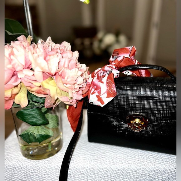 Marie Claire Paris Leather Crossbody and Twilly scarf - Picture 5 of 9